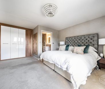 4 bedroom detached house to rent - Photo 3