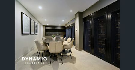 Stylish 2-Bedroom, 2-Bathroom Apartment in Trendy West End - Photo 3