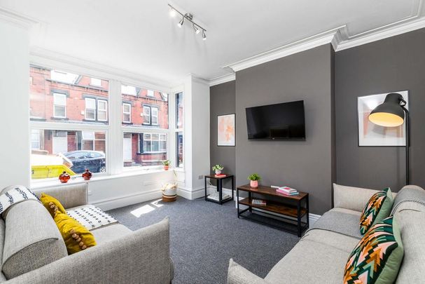 1 bedroom in a house share to rent - Photo 1