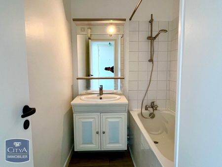 Location Appartement 2 pièces 47m² BOURGES 18000 - Photo 5