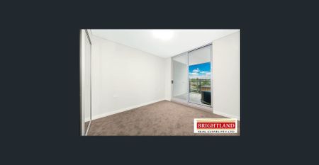 Near New 2-Bedroom Unit! - Photo 2