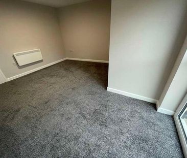 Clarence Street, Pontypool, NP4 - Photo 4