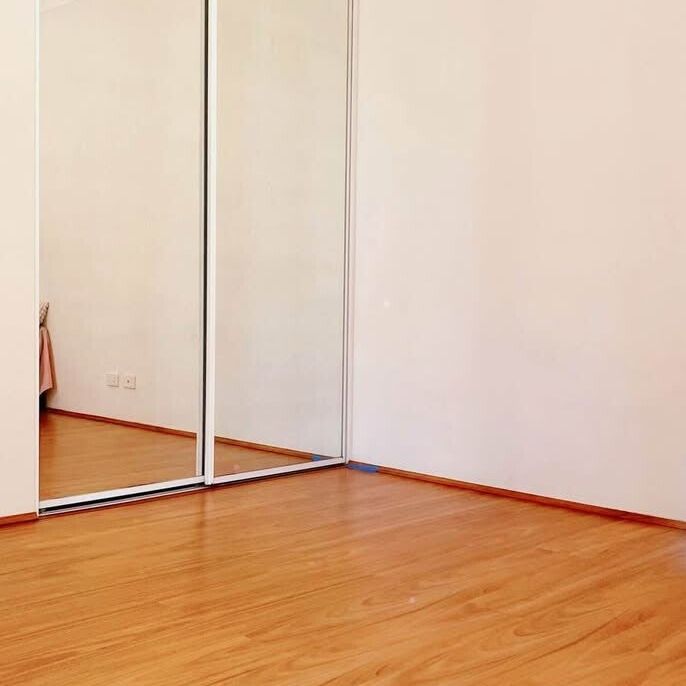 East Perth - Photo 2