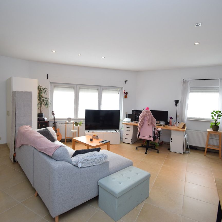 Appartement te huur in Sint-Amandsberg - Photo 1