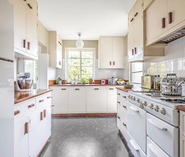 4 bedroom flat to rent - Photo 6