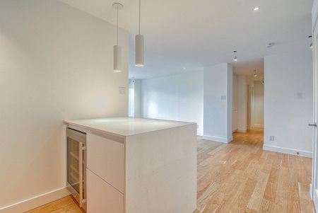 Condo for rent, Montréal (Côte-des-Neiges/Notre-Dame-de-Grâce) - Photo 2