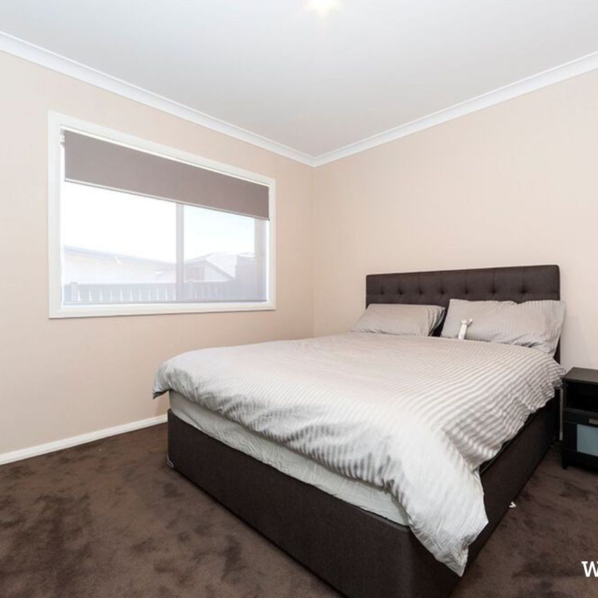 10 Nano Street, Googong - Photo 1