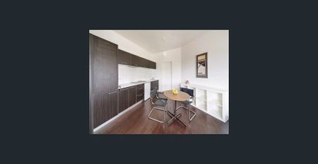 Light-Filled South Yarra Studio Overlooking the Yarra River - Photo 5