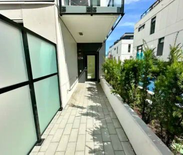 (DPMonline.ca) Brand New Air-Conditioned w/ Flex Space | 3256 Vanne... - Photo 1