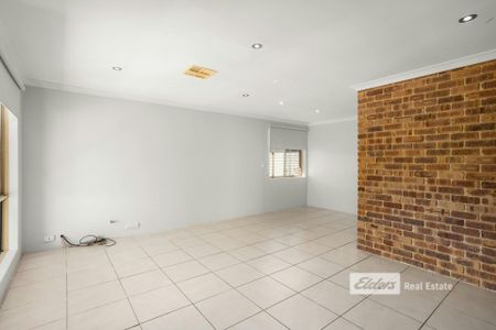 NEAT & TIDY - Photo 4