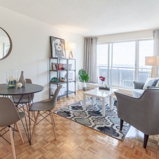 Brittany Apartments - Photo 1