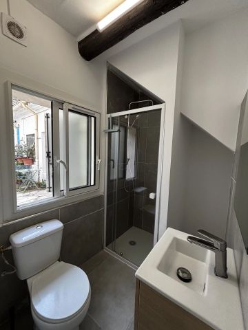 Location Appartement 2 pièces 19m² NIMES 30900 - Photo 2