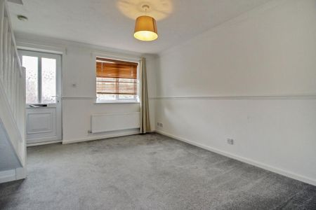 2 bedroom end of terrace house to rent - Photo 5