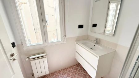 Studio for rent in Puerta del Ángel, couples allowed. - Photo 2