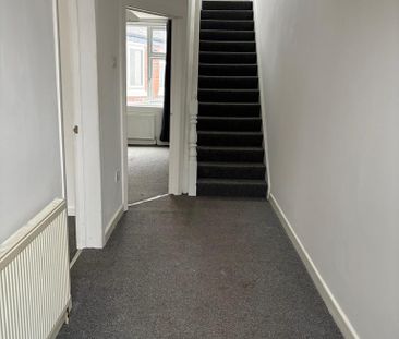 4 bedroom terraced house to rent - Photo 1