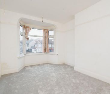 4 bedroom terraced house to rent - Photo 4