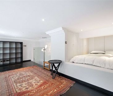 Stunning two bedroom, two bathroom first floor flat overlooking gar... - Photo 1