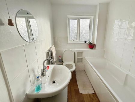 1 bedroom house to rent - Photo 2