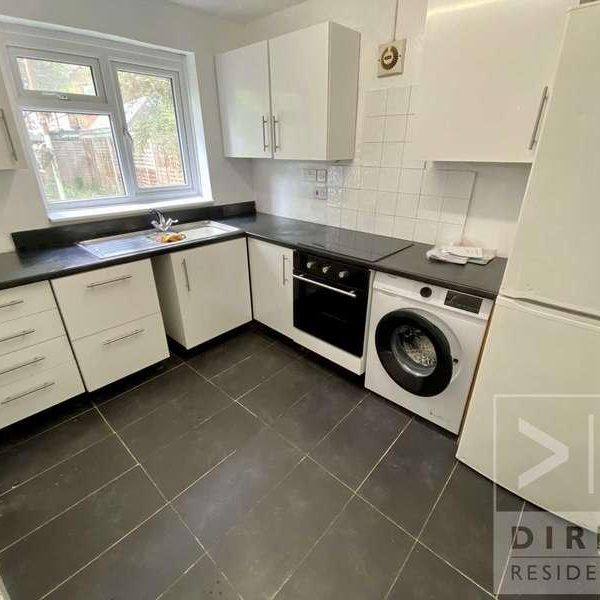 The Parade, Epsom, KT18 - Photo 1