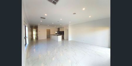 Splendid 4Br Family Home in Bonnie Brook! - Photo 2