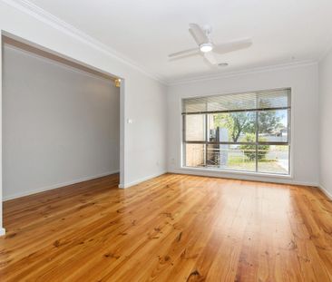 33 Grace Street, White Hills, Vic 3550 - Photo 2