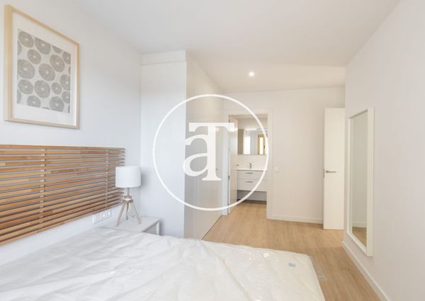 Apartment for rent with 2 bedrooms, studio and balcony in Badalona