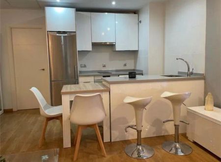 Alquiler de piso en La Trinidad - Photo 3