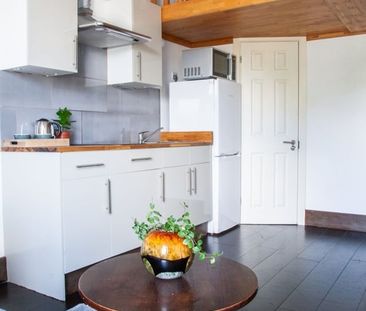 Studio Flat, Edgware Road, NW2 - Photo 3