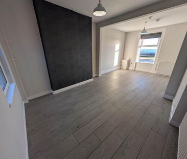 68 Scotch Quarter, Carrickfergus, BT38 7DP - Photo 1