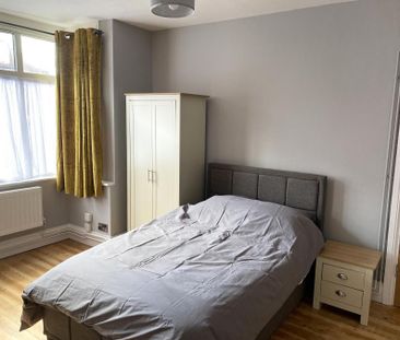 Victoria Street, Melton Mowbray, LE13 - Photo 4