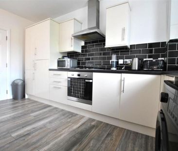2 bedroom flat to rent - Photo 6