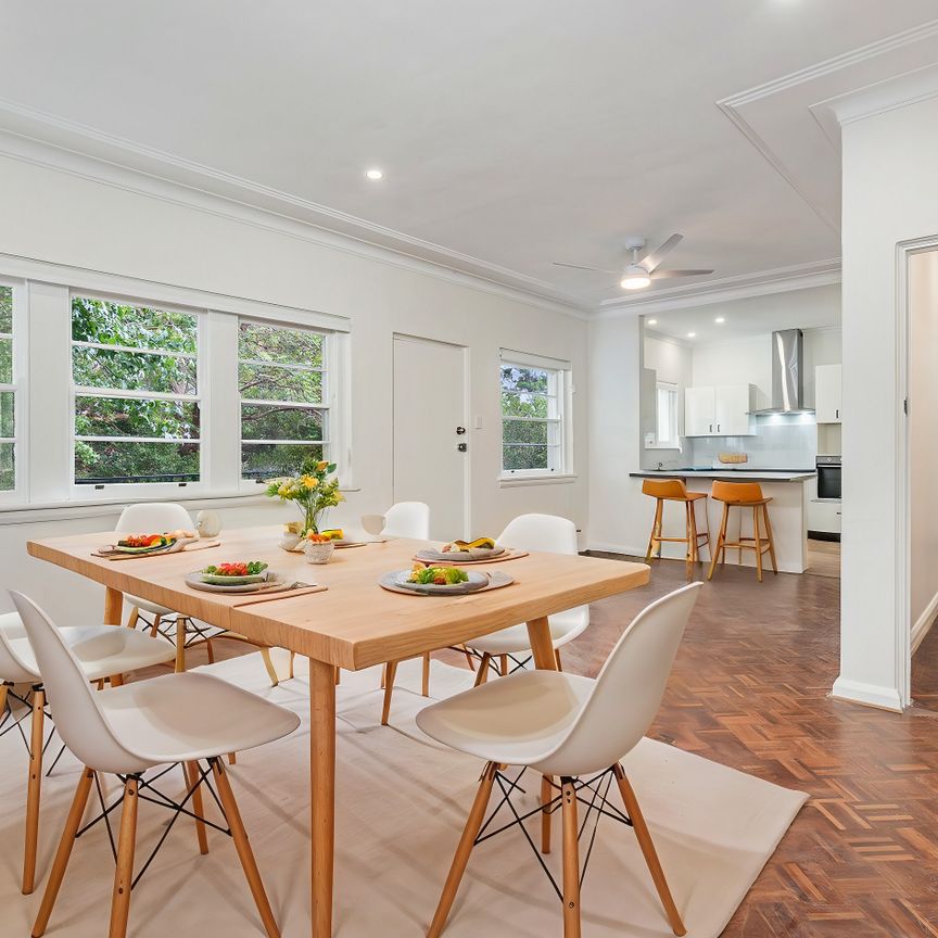 Recently Renovated Family Home - Garden Maintenance Included! - Photo 1