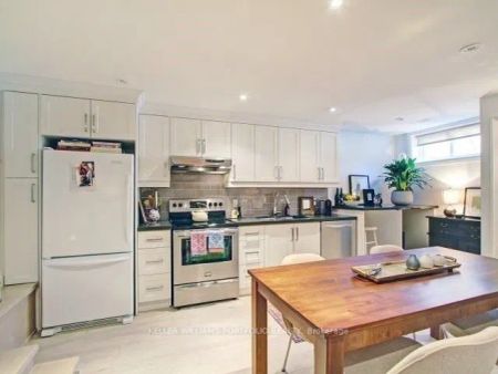 62 Nealon Avenue #Lower - Photo 5