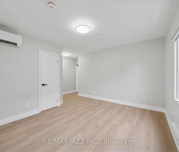 251 Simcoe Street S #204 - Photo 6