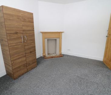 3 bedroom maisonette to rent - Photo 5