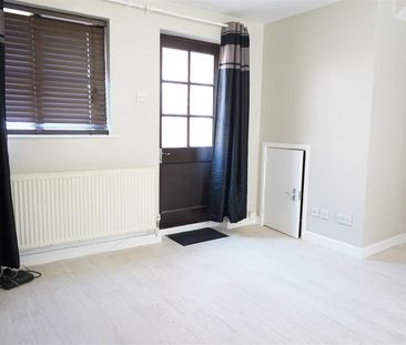 Alcester Road, Feckenham - Photo 3
