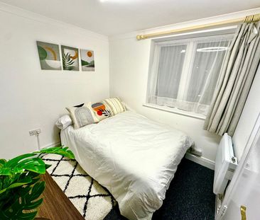 Rooms Available- TO LET- Pinner – HA5 - Photo 3