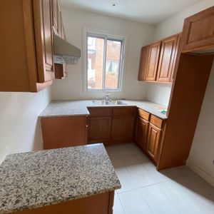Fully Renovated 4.5 Cote­des­Neiges 105 - Photo 3