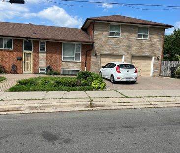 For Lease - 40 Deevale Road Unit# Lower, Toronto, Ontario - Photo 3