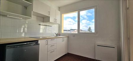 1 pièce - 25,51 m² - 4ème étage - Colocation non autorisée - Photo 2