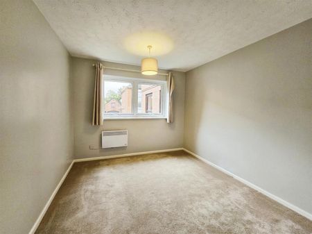 1 Bedroom Flat to Rent in Chichele Court, North Street, Rushden, Northants, NN10 - Photo 5