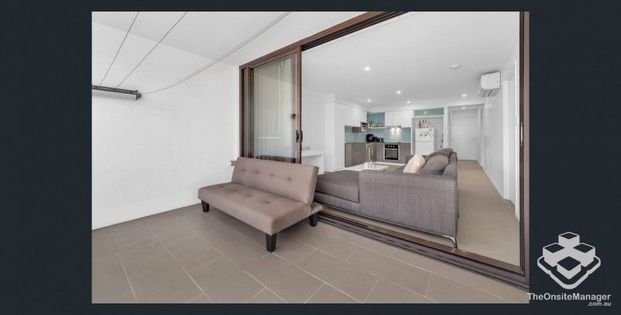 Convenient Location - Photo 1