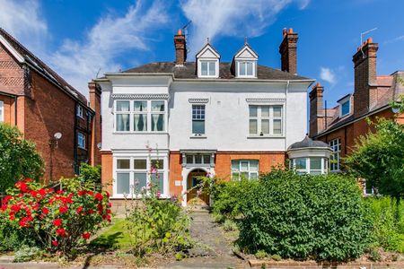 3 Bed Maisonette, West Hill, SW15 - Photo 2