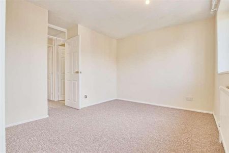 Russet Way, Melbourn, Royston, SG8 - Photo 2