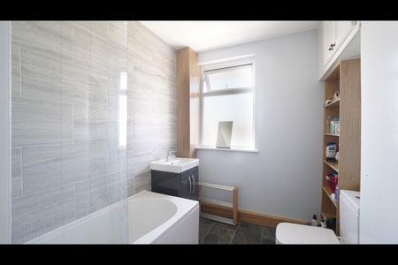 Room in a Shared Flat, Fellows Court, E2 - Photo 5