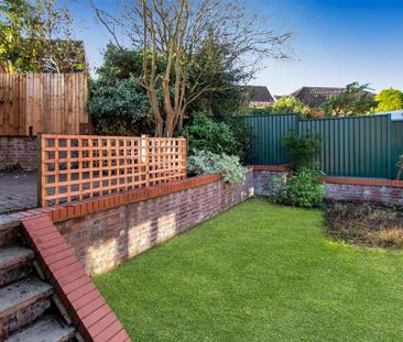 4 bedroom detached house to rent - Photo 5