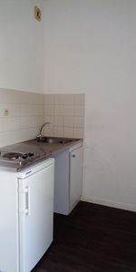 Location Appartement 1 pièce 28m² LILLE 59000 - Photo 3