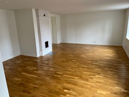 Biskopsberga Örnsnäs Flygeln, Skänninge - Photo 2