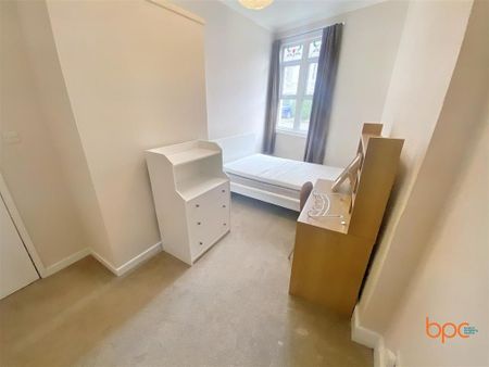 9 bedroom end of terrace house to rent - Photo 5