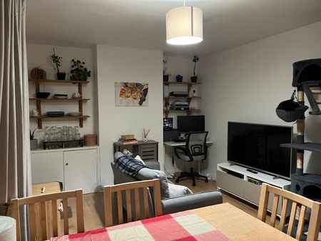 Room in a Shared Flat, Neasden Lane, NW10 - Photo 2